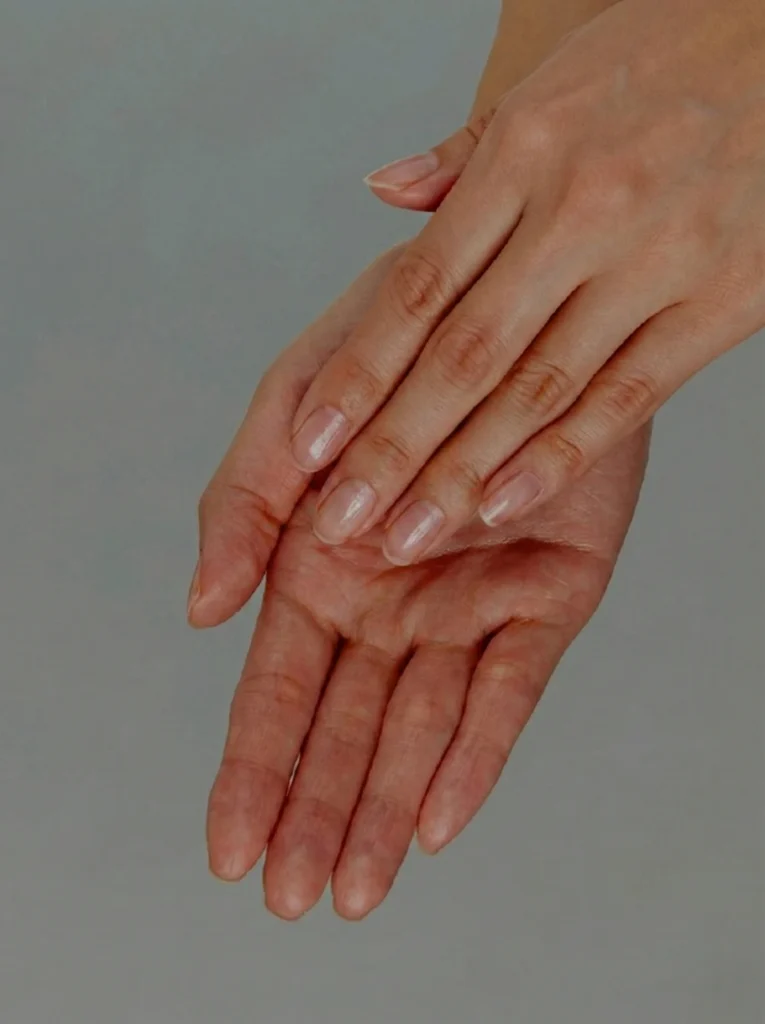 Hands - feminine care massage