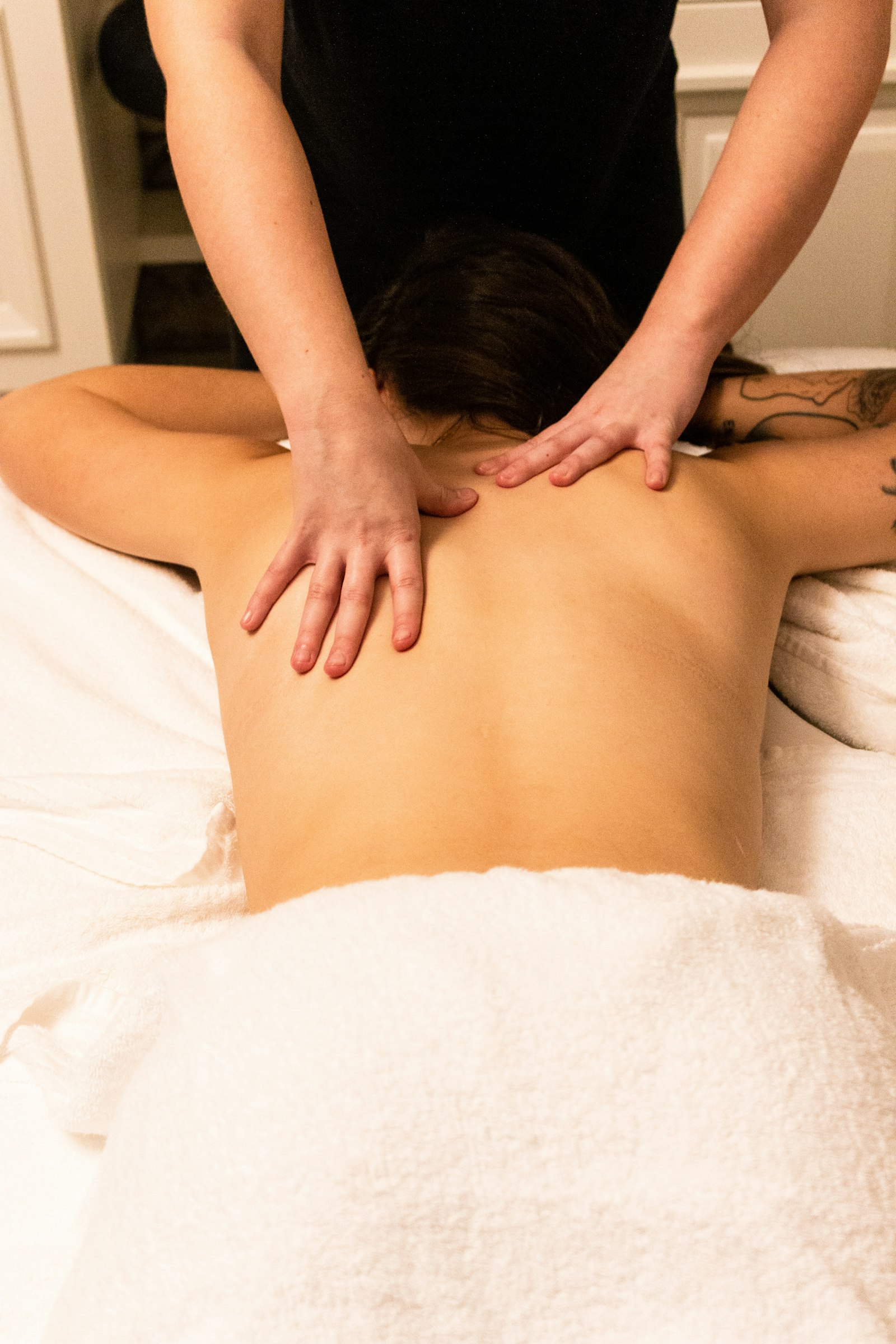 Lymphatic drainage massage